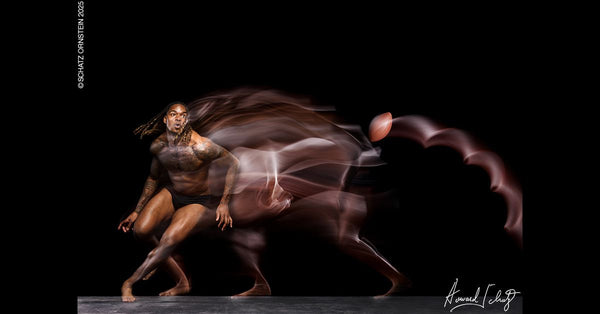 Jamien Sherwood Linebacker by Howard Schatz